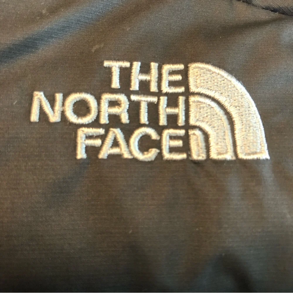 The North Face 700 Women's Size XS Full Zip Puffer Goose Down Black Jacket - Picture 16 of 16
